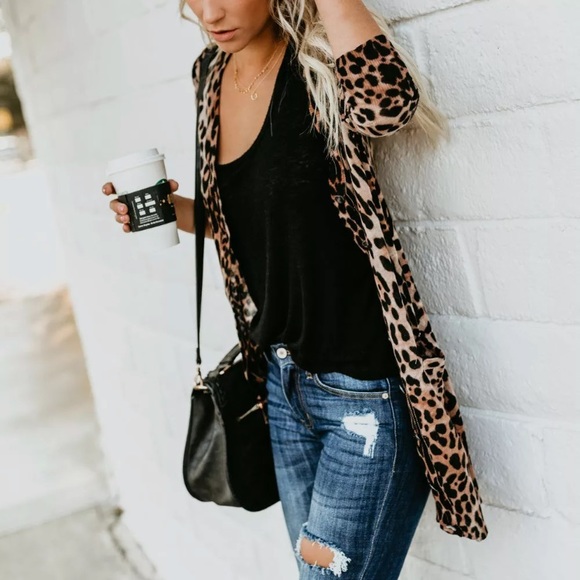 🔥1 large left! 🎉HP x 3🎉Leopard Print Cardigan - Picture 6 of 8